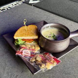 1/2 BLT w/Soup or Salad