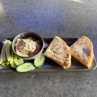 Hummus and Pita Starter